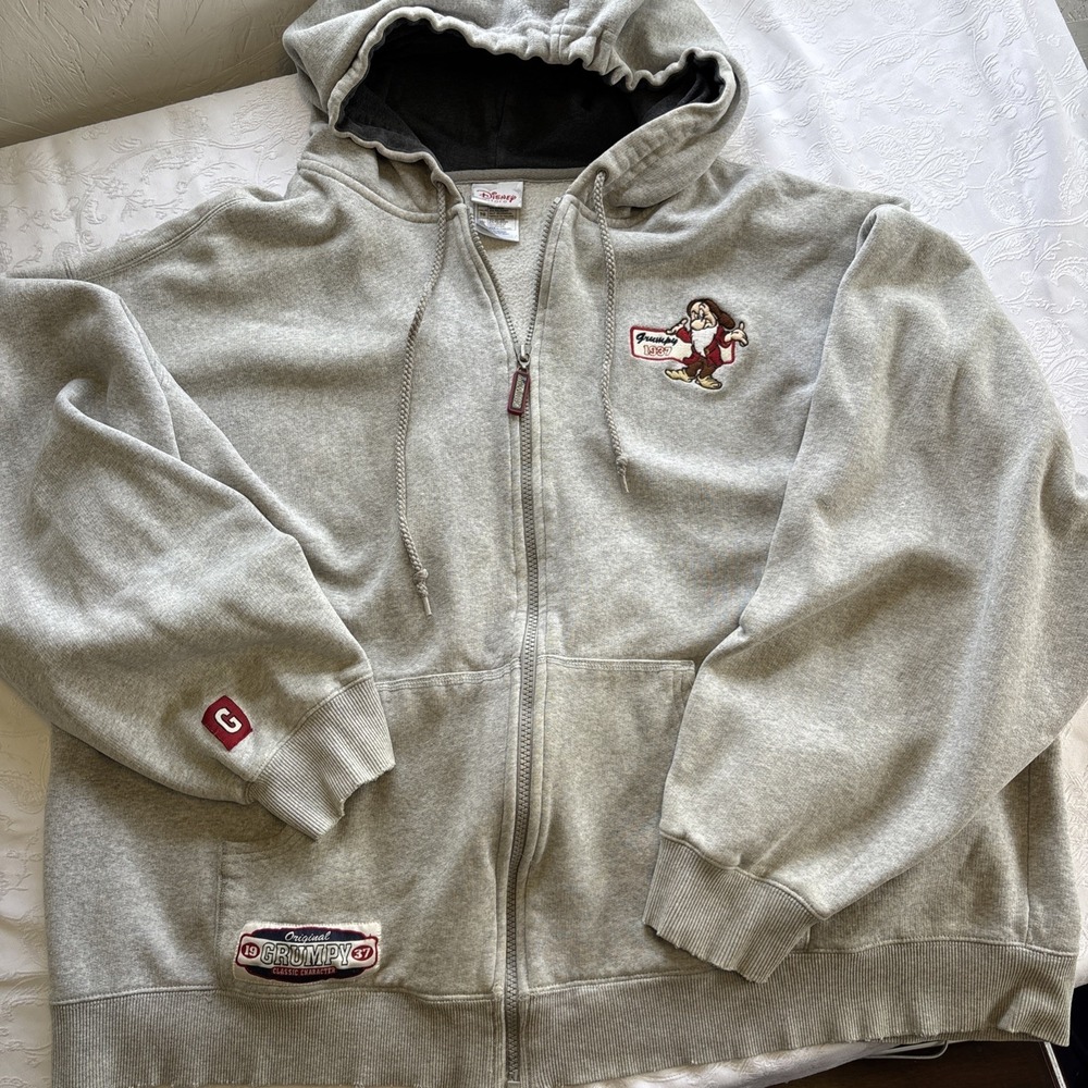 Disney Grumpy Hoodie Mens XL Gray Full Zip Embroidered Patch 1937 Disney Store